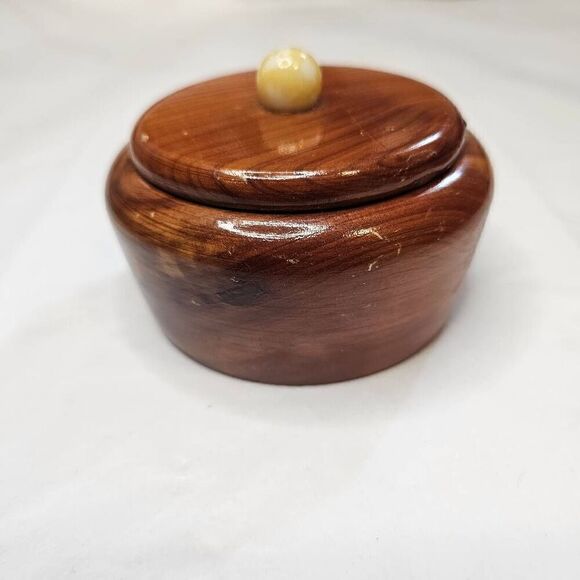 Small Solid Wood Trinket or Ring Box  Small Vintage Wood Trinket Box  Small Roun - Picture 1 of 12